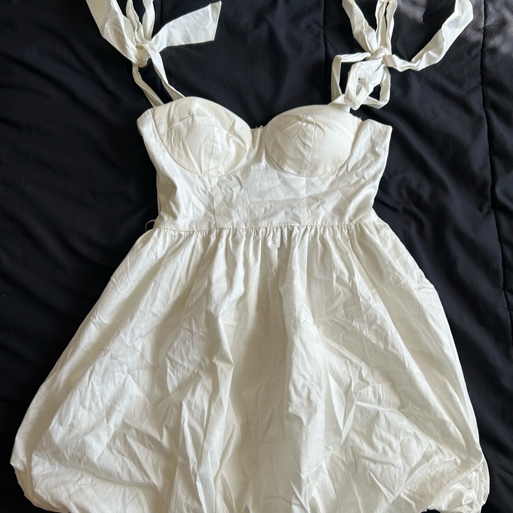 Fashion Nova Ribbon Bow Cream Colored Bubble Dress Size XS Never Worn With Tags